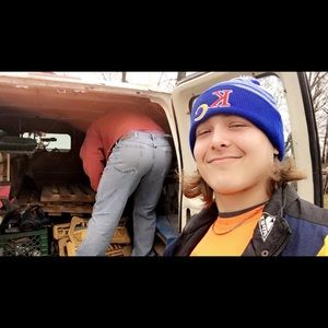 Meet your Posher, Wesley